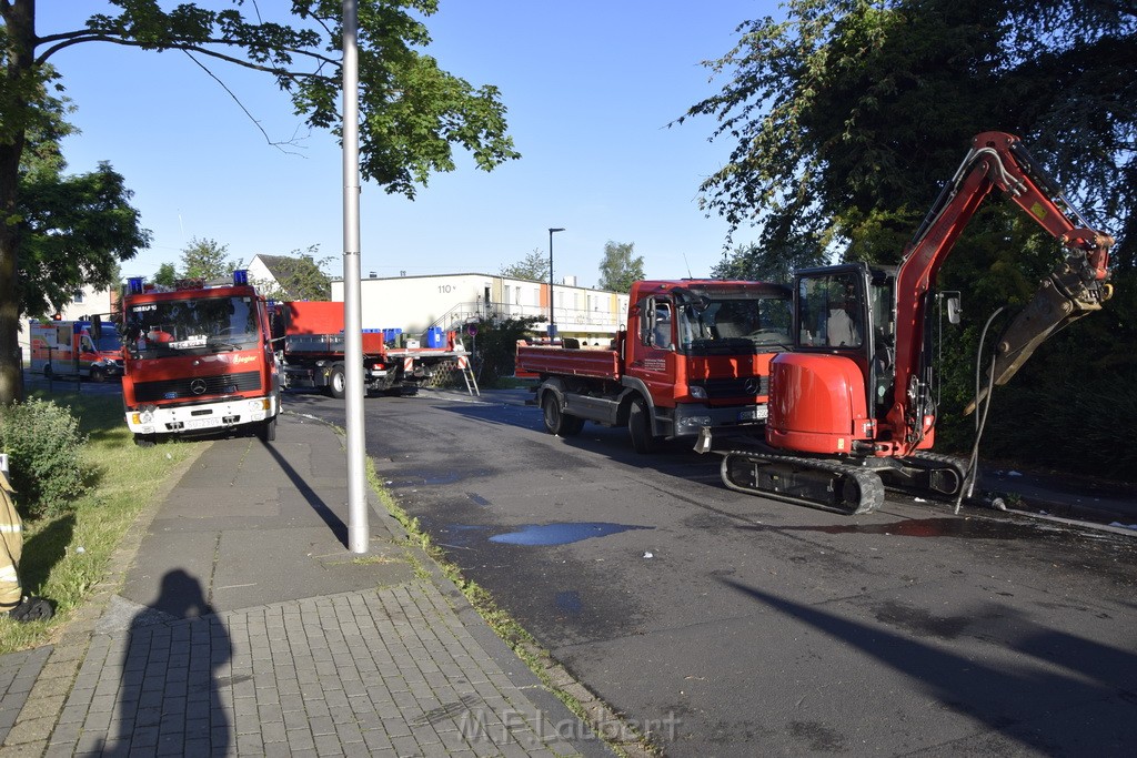 Grossfeuer Einfamilienhaus Siegburg Muehlengrabenstr P1235.JPG - Miklos Laubert